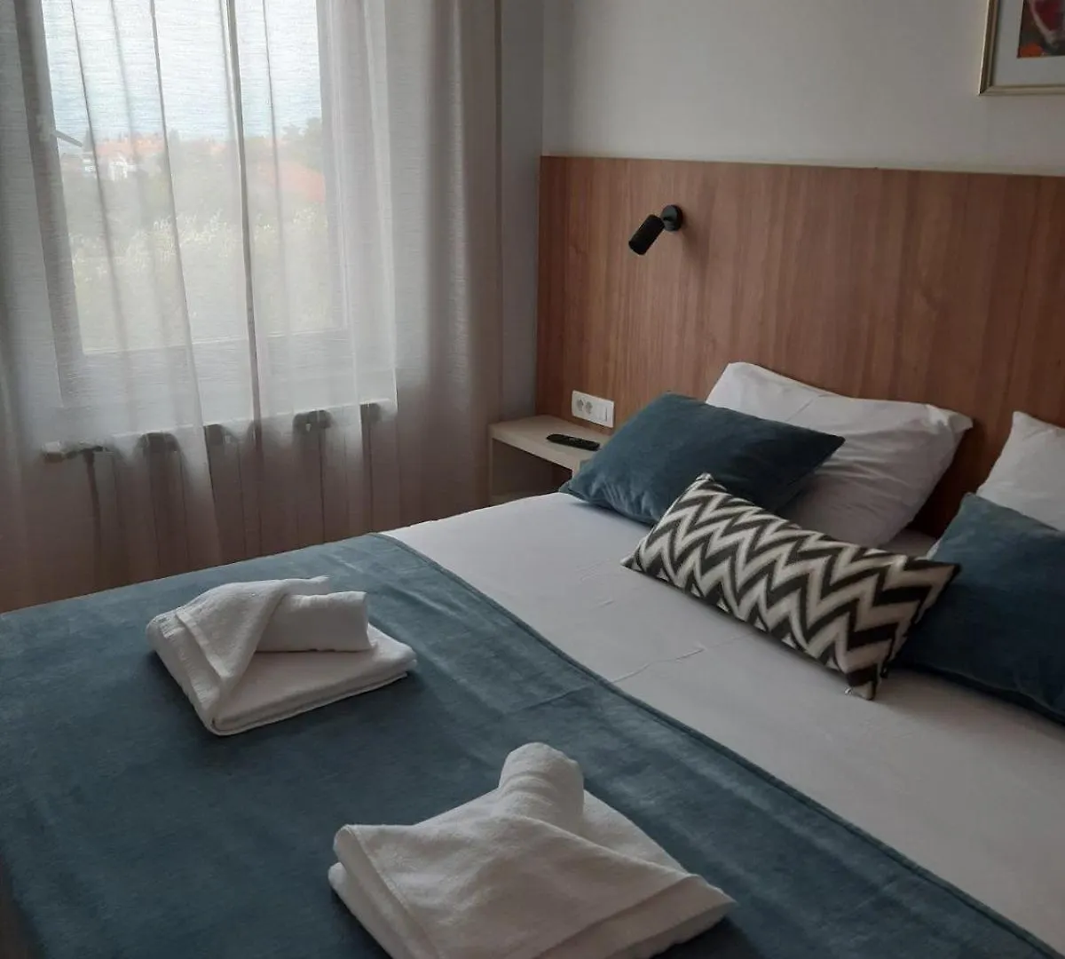 Apartments Cerovic Malinska 0*,  Croazia