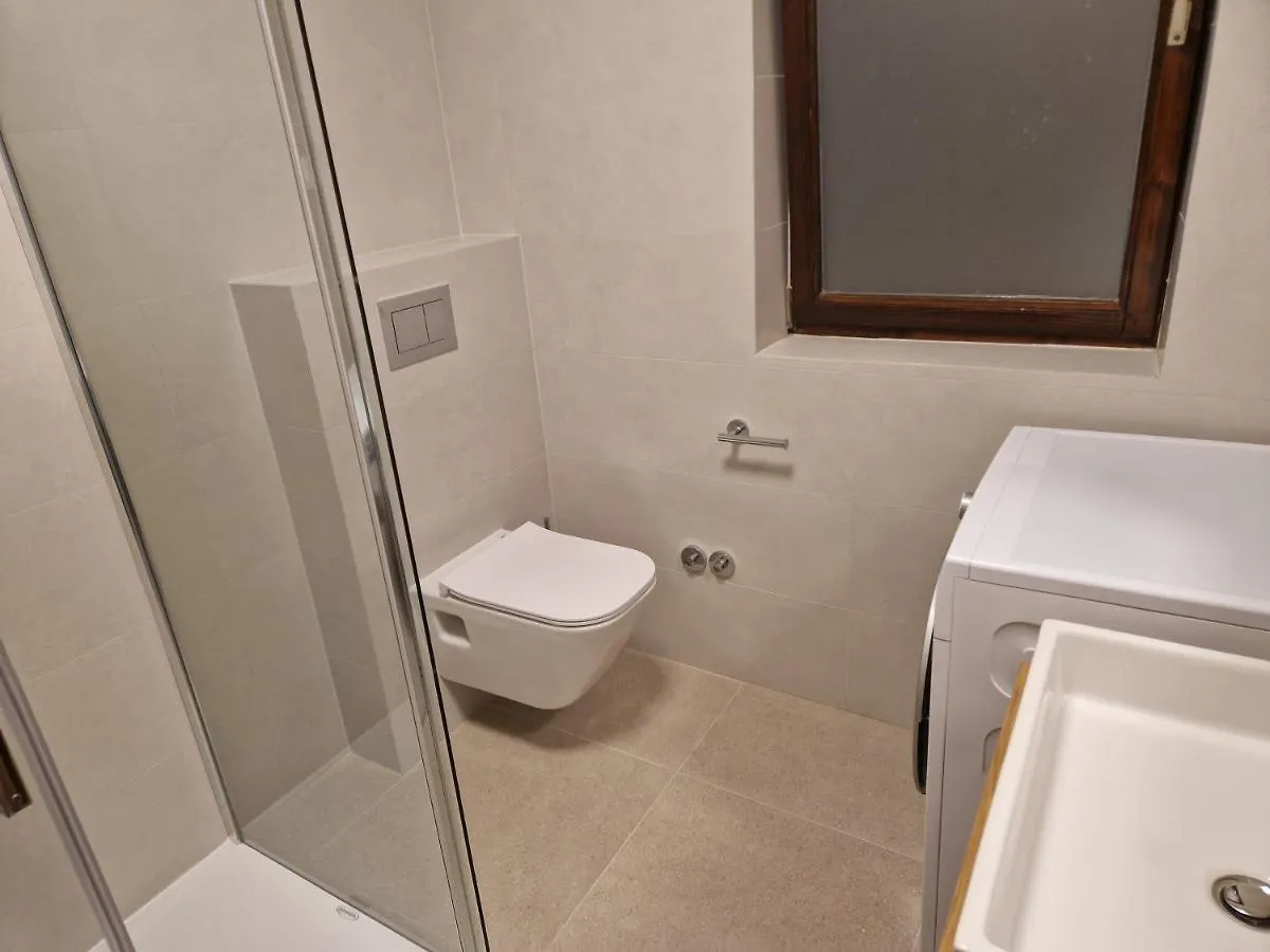 Apartments Cerovic Malinska 0*,
